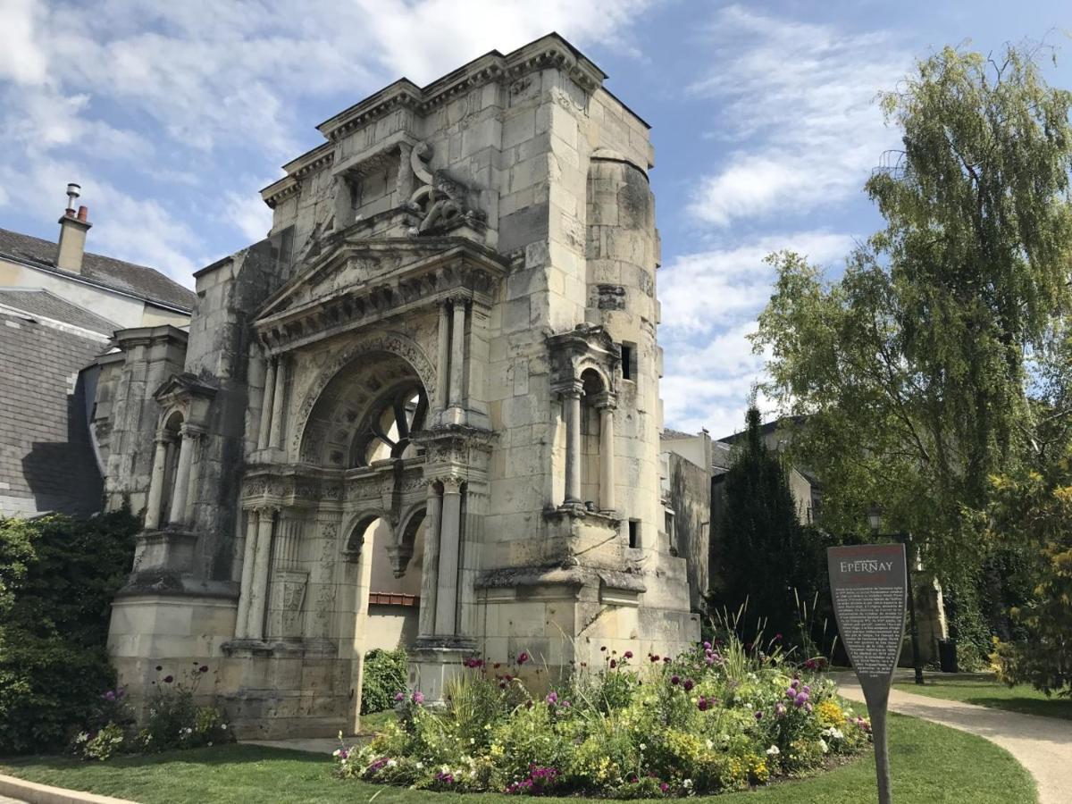 Le Secret De Louise Épernay Exterior foto
